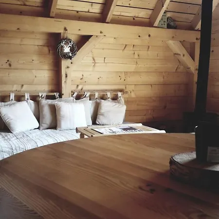 La Cabane D' I.s.a Nyaraló
